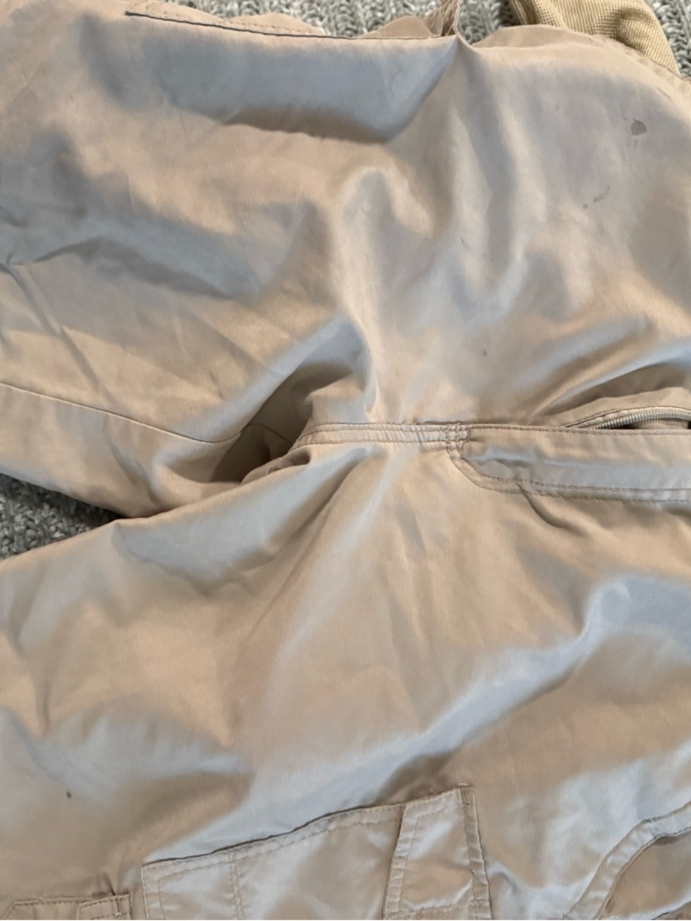 Men's Cargo Shorts in Light Tan - Casual Utility Style